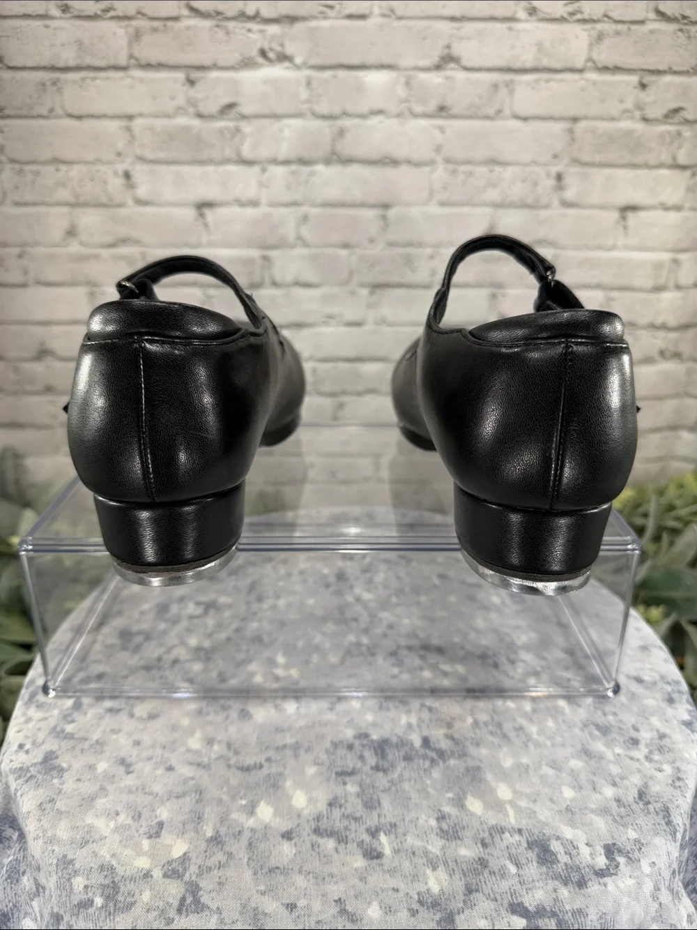 DANCE TAP SHOES - Black Soft Vinyl Round Toe Mary Jane Style - Girls 4M/WMS 6M